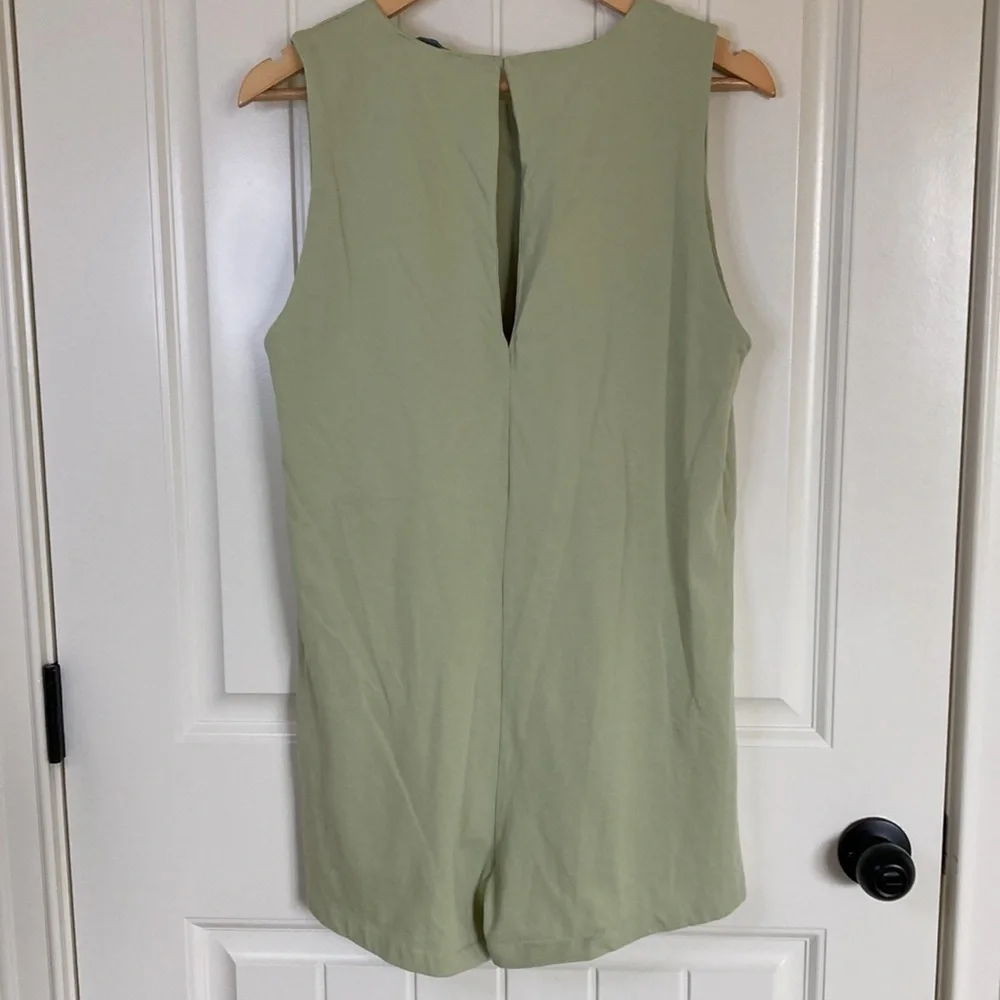 Zara Light Green Sleeveless Romper - Picture 4 of 13
